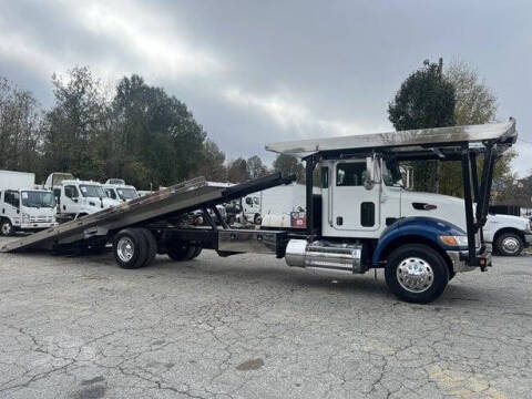 2009 Peterbilt 335