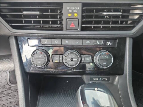 2023 Volkswagen Jetta SE