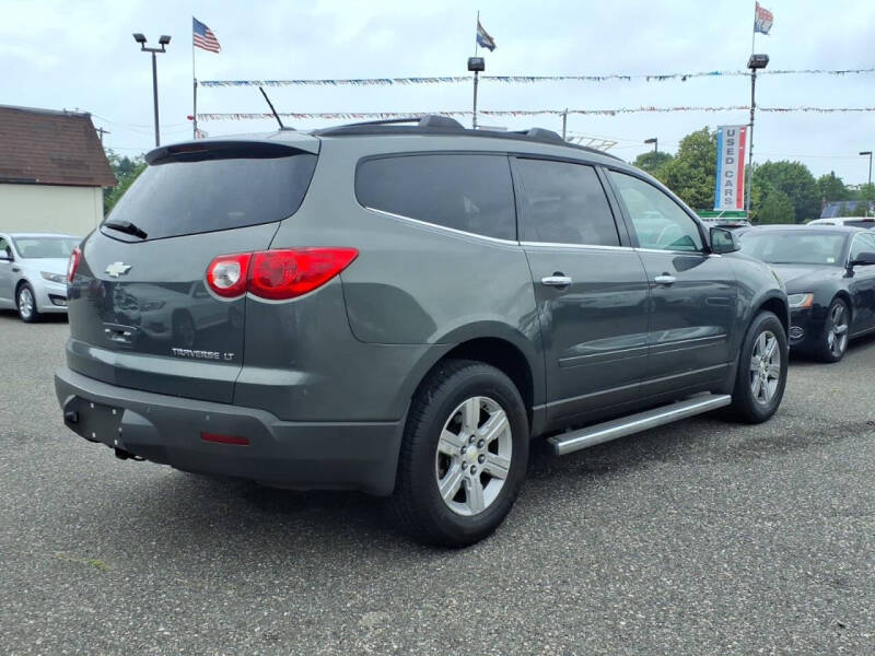 2011 Chevrolet Traverse LT