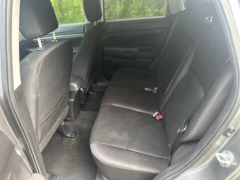 2015 Mitsubishi Outlander Sport 2.4 ES