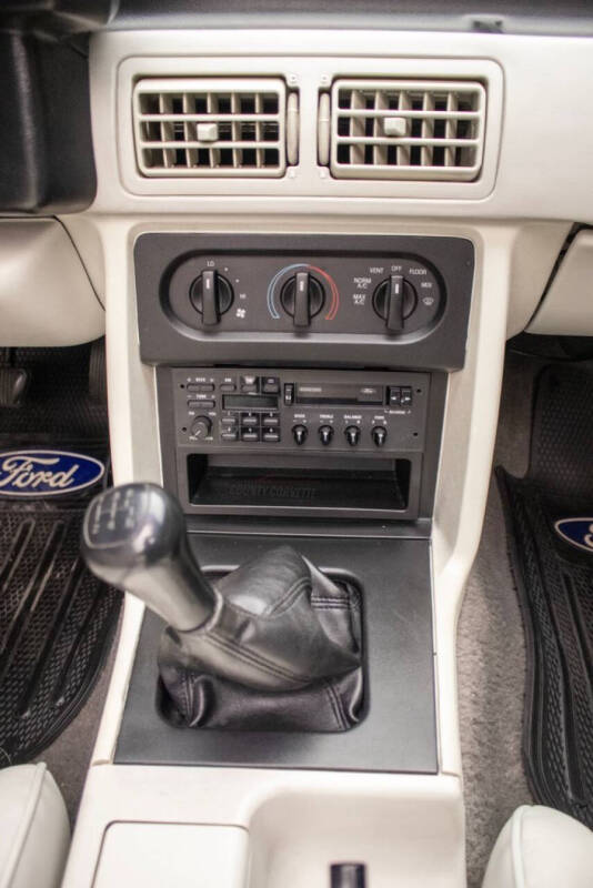 1990 Ford Mustang
