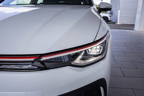 2025 Volkswagen Golf GTI SE