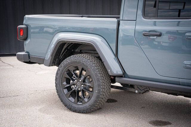 2025 Jeep Gladiator NightHawk