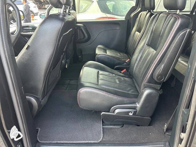 2016 Dodge Grand Caravan R/T