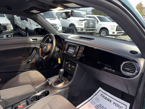 2018 Volkswagen Beetle 2.0T Coast