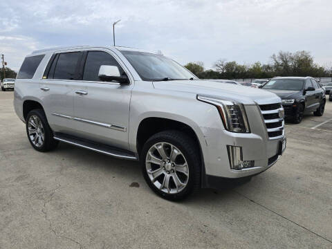 2017 Cadillac Escalade Standard