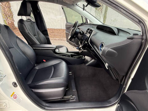 2017 Toyota Prius Three Touring