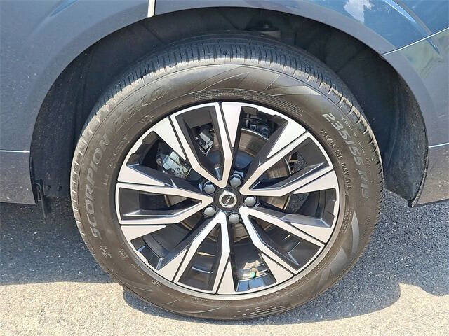 2023 Volvo XC60 B5 Plus Bright Theme