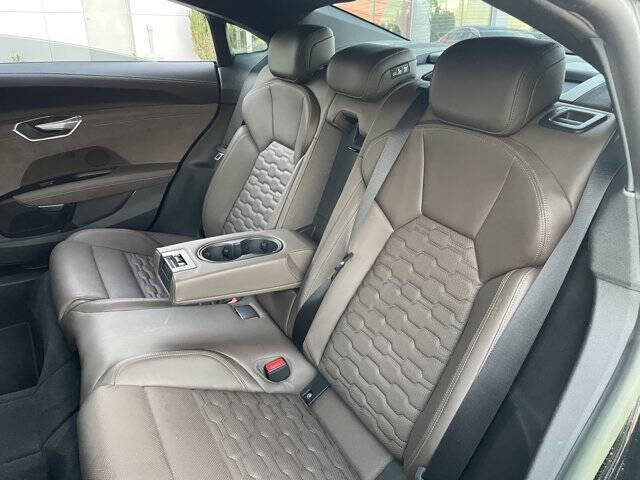 2023 Audi RS e-tron GT quattro