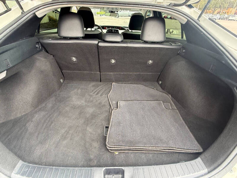 2017 Toyota Prius Three Touring