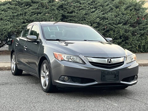 2013 Acura ILX 2.0L w/Tech