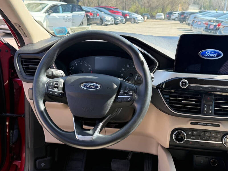 2020 Ford Escape SE