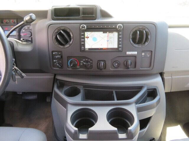 2013 Ford E-Series E-150 XLT