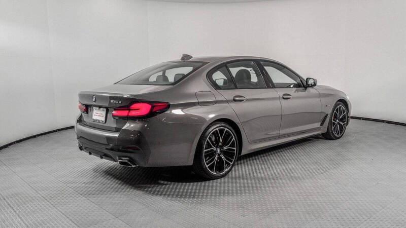 2022 BMW 5 Series 530e