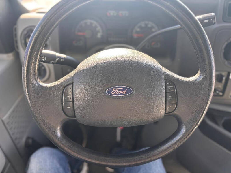 2012 Ford E-Series E-350 SD