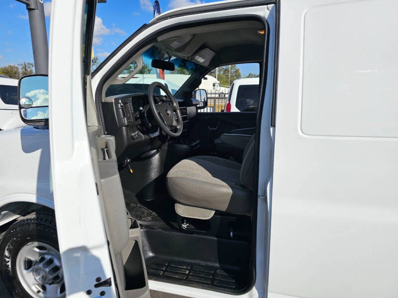 2019 Chevrolet Express 2500