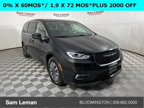 2023 Chrysler Pacifica Plug-In Hybrid for sale at Sam Leman CDJR Bloomington in Bloomington IL