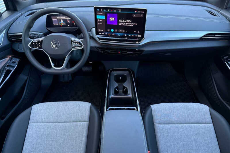 2025 Volkswagen ID.4 Pro