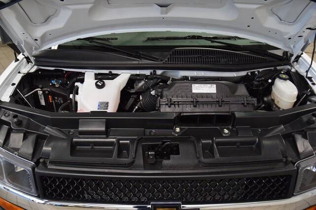 2025 Chevrolet Express 2500