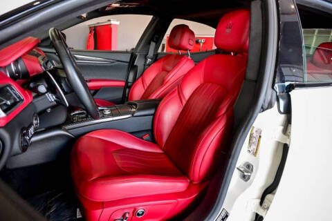 2022 Maserati Ghibli Modena Q4