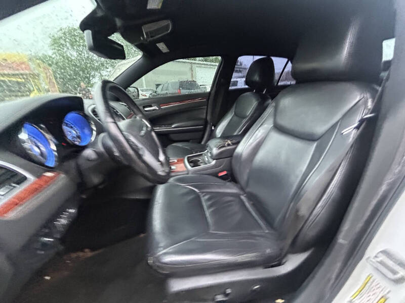 2014 Chrysler 300