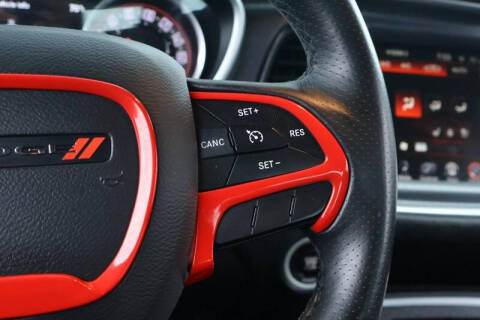 2016 Dodge Challenger 392 HEMI Scat Pack Shaker