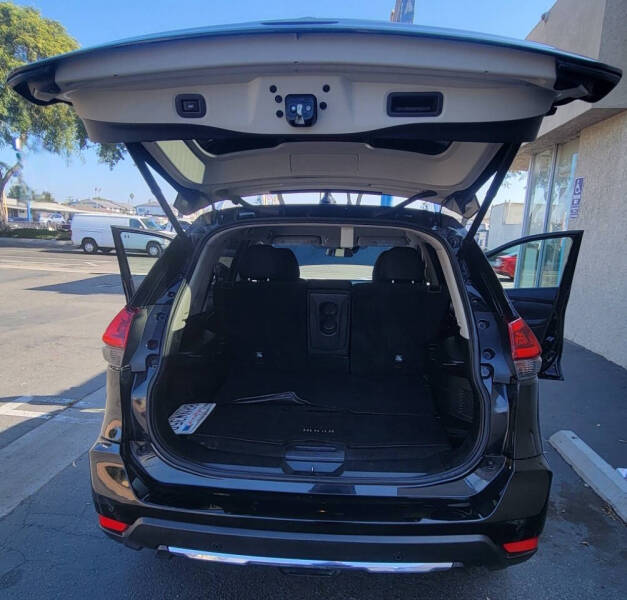 2019 Nissan Rogue SV