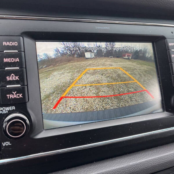 2017 Kia Sedona LX