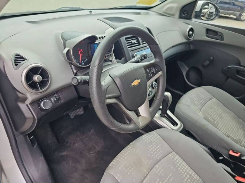 2015 Chevrolet Sonic LS Auto