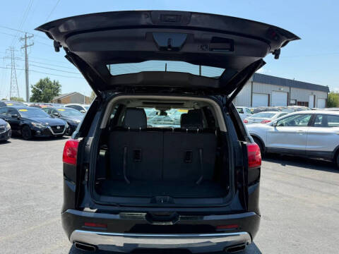 2017 GMC Acadia Denali