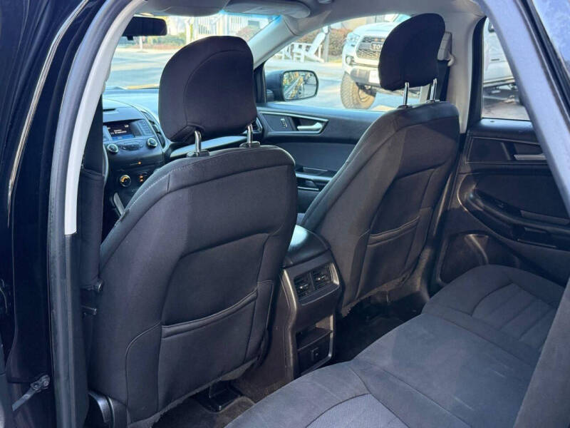 2017 Ford Edge SE