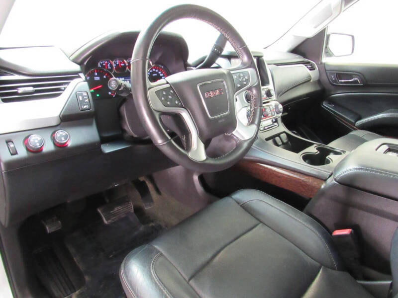 2016 GMC Yukon XL SLT