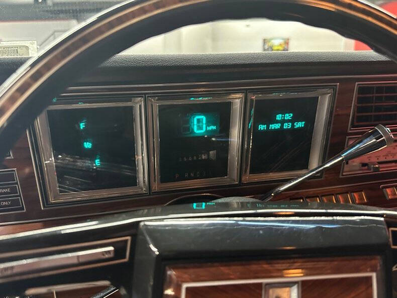1981 Lincoln Mark VI