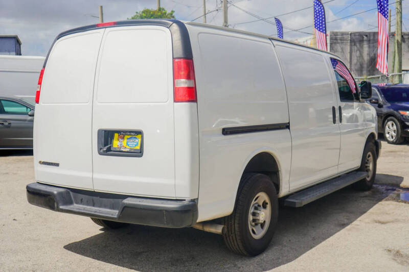 2021 Chevrolet Express 2500