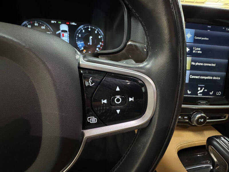 2018 Volvo S90 T5 Momentum