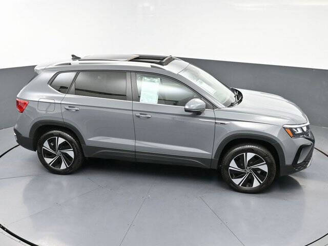 2024 Volkswagen Taos SE 4Motion