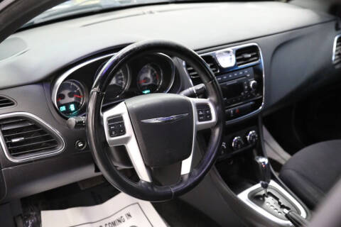 2012 Chrysler 200 Touring