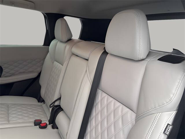 2022 Mitsubishi Outlander SEL