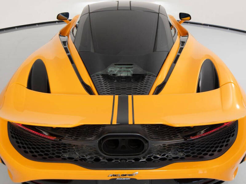 2025 McLaren 750S