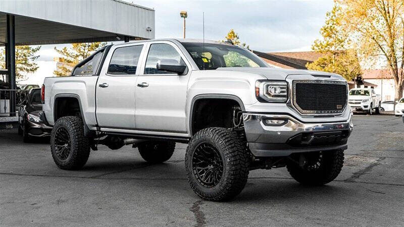 2018 GMC Sierra 1500 SLT's photo