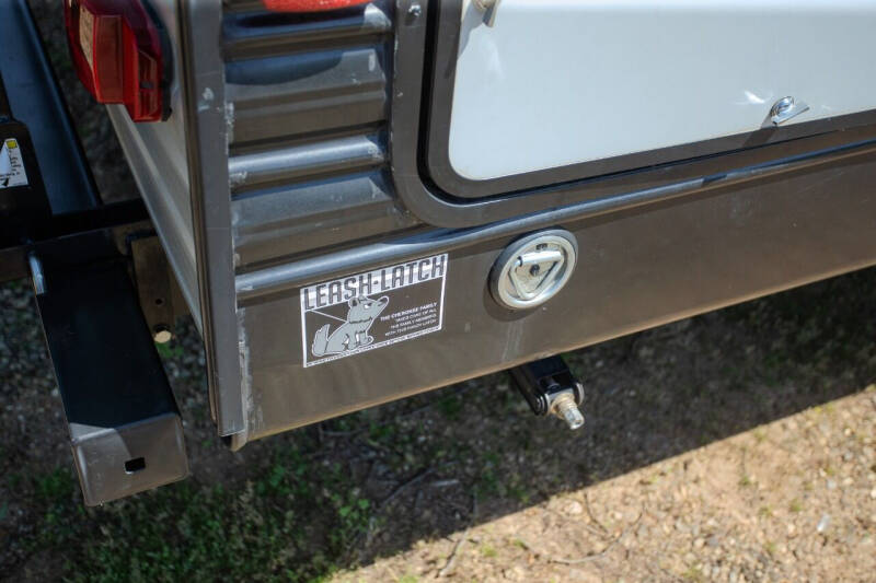 2022 CHEROKEE FOREST RIVER