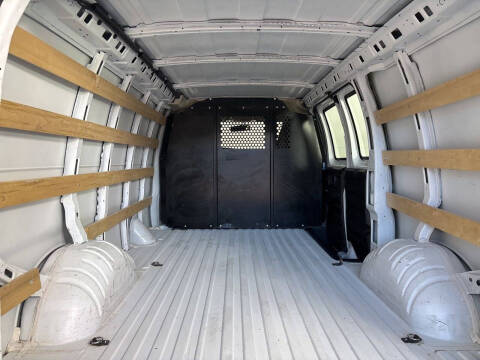 2024 GMC Savana 2500