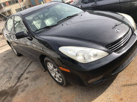 2002 Lexus ES 300 for sale at Square Business Automotive in Milwaukee WI