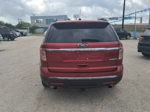 2015 Ford Explorer