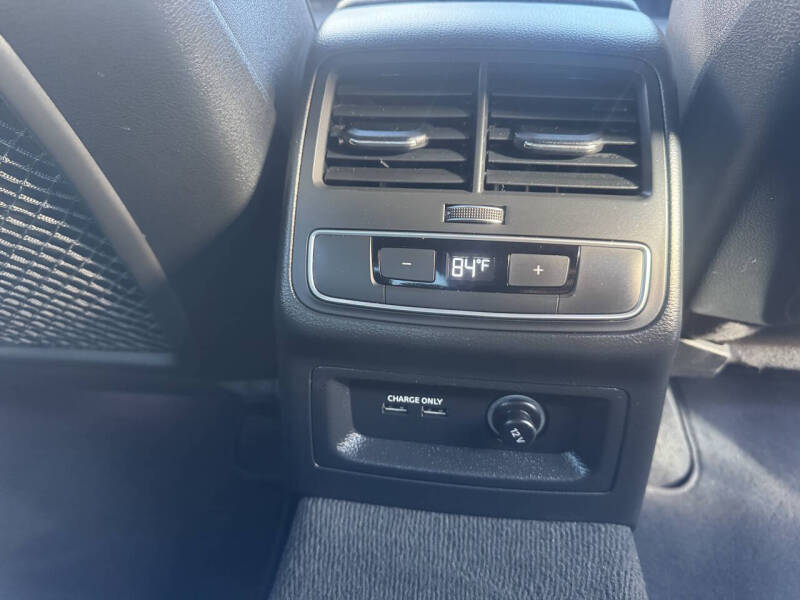 2021 Audi A4 quattro Premium Plus 40 TFSI