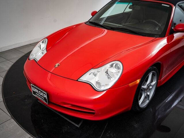 2004 Porsche 911 Carrera 4