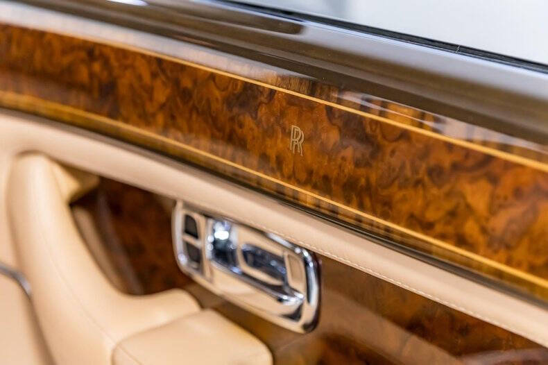 2001 Rolls-Royce Park Ward