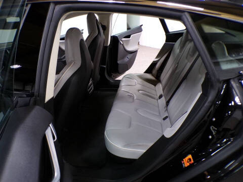 2013 Tesla Model S Performance