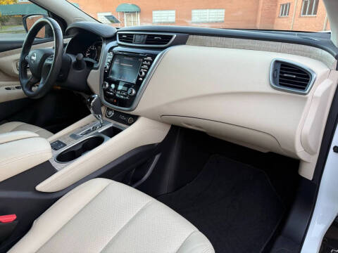 2022 Nissan Murano SL