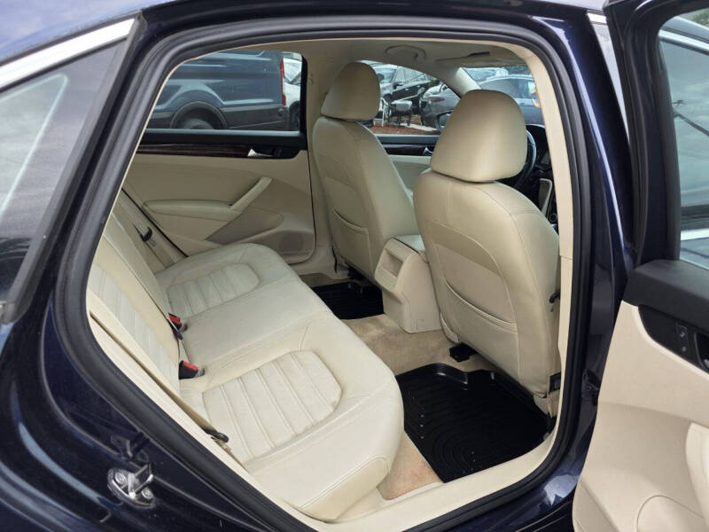 2012 Volkswagen Passat TDI SEL Premium